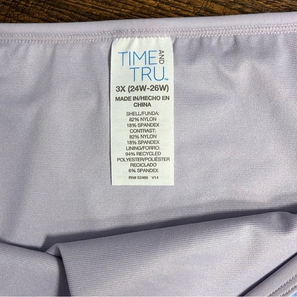 Time and Tru Women's Plus Size 3X (24W26W) Multi-Color Wave Print
Bikini Bottom - Picture 8 of 11